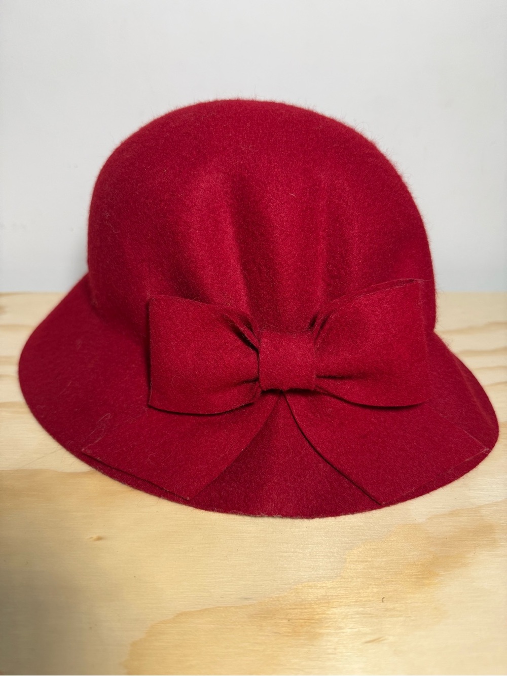 Women's Wool Hat w/Bow Cloche - elegant classy fall winter old money festive